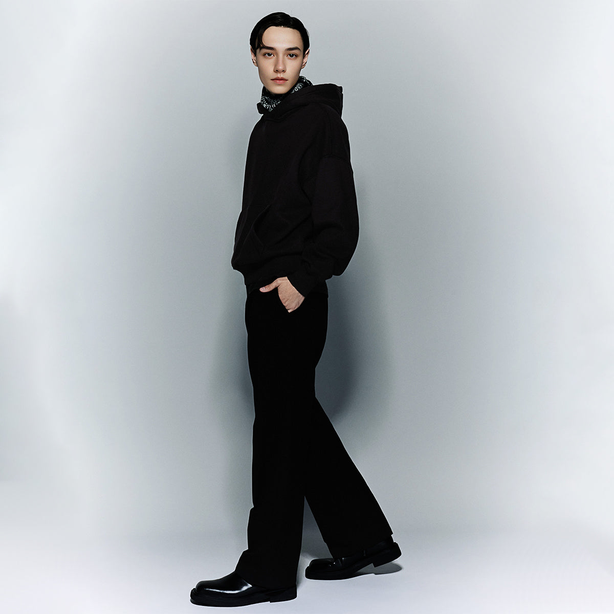 Techno - Cropped Drop Shoulder Hoodie